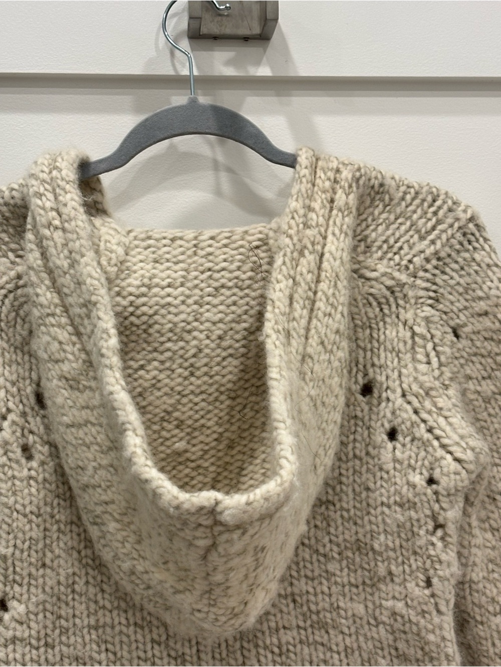 Vintage GAP Cream Wool Cable-Knit V-Neck Sweater w/ Hood - Picture 7 of 7